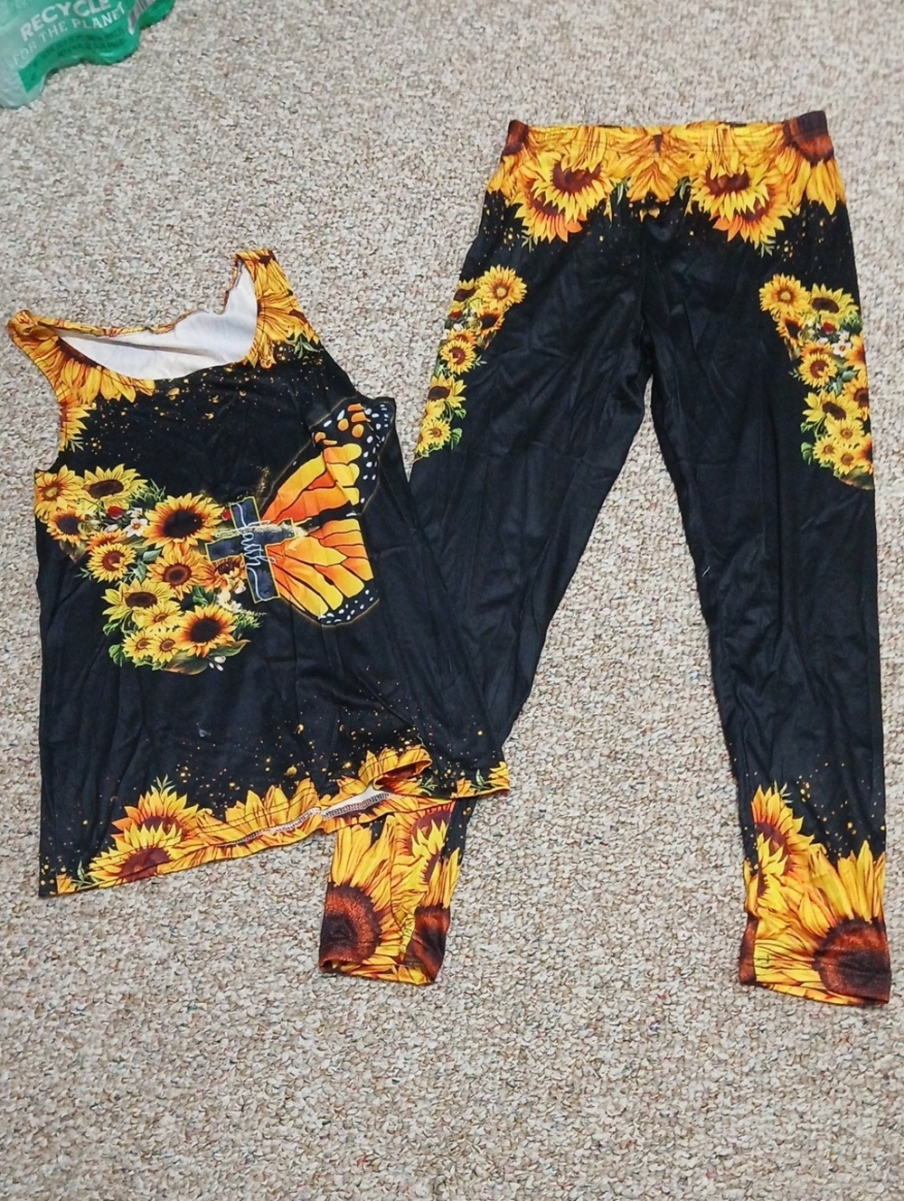 Sunflower & Monarch Print Women's Leggings and Tank Set